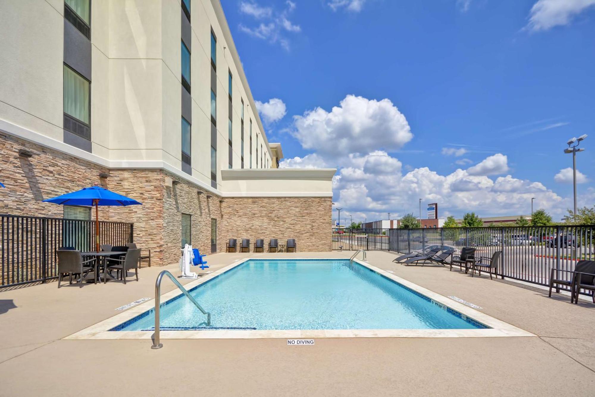 Hampton Inn Kyle Esterno foto